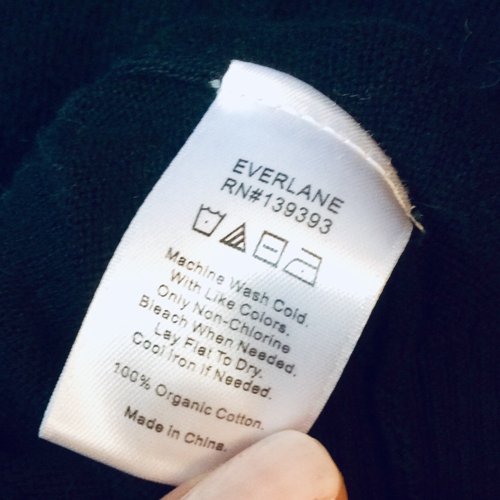LIKE NEW Everlane Black Organic Button Mockneck! - Picture 13 of 14